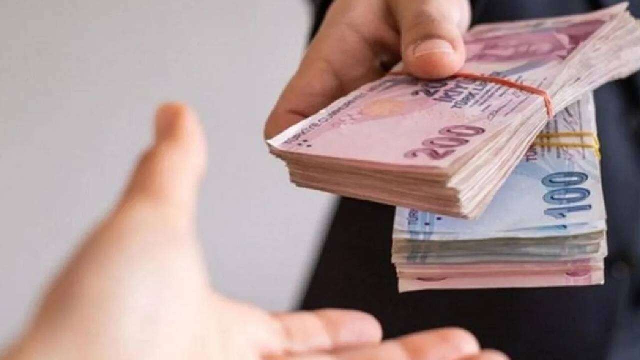 Milyonlarca emeklinin gözü kulağı ocak zammında: Özgür Erdursun canlı yayında rakam verdi! İşte SSK ve Bağ-Kur emeklisinin Ocak maaş zammı! 9